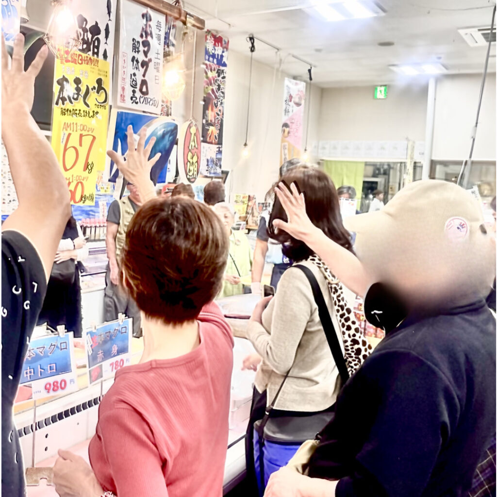 マグロの解体ショー　いきいき村